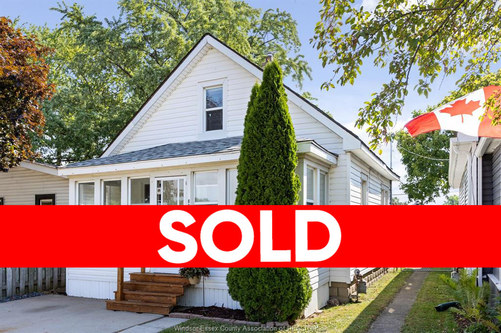 802 LESPERANCE, TECUMSEH - SOLD