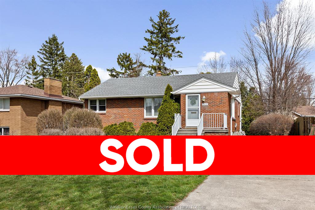 3414 MAISONNEUVE, WINDSOR - SOLD