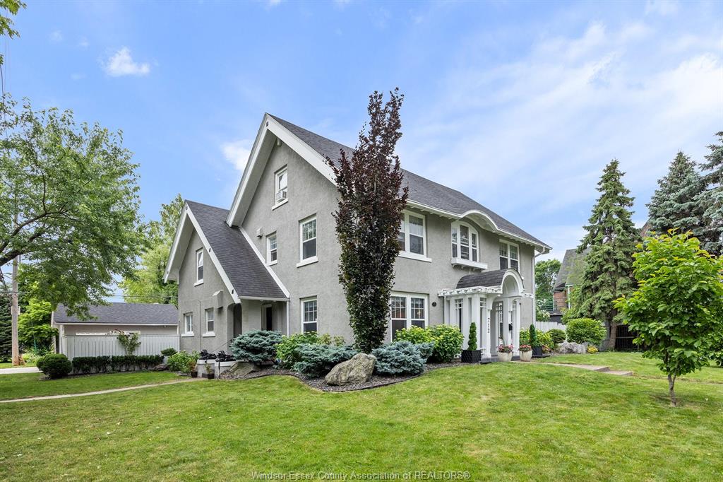 FOR SALE -  712 DEVONSHIRE ROAD, WINDSOR