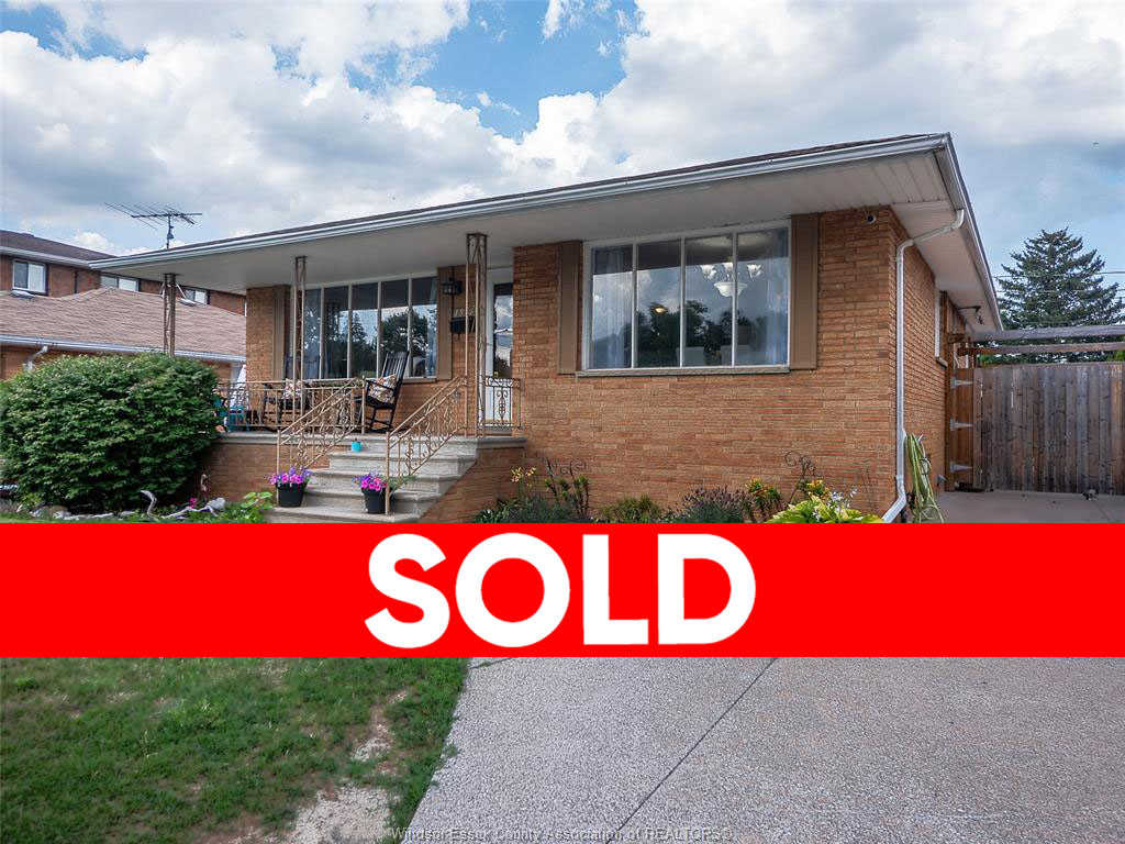 1916 OLIVE, WINDSOR - SOLD